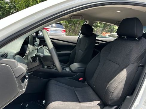 Used 2023 Honda Accord LX image 12