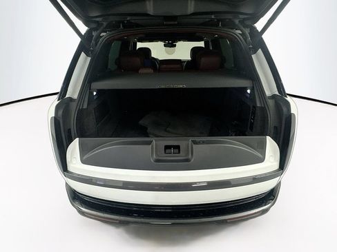 Used 2023 Land Rover Range Rover Long Wheelbase Autobiography AWD/4WD image 27