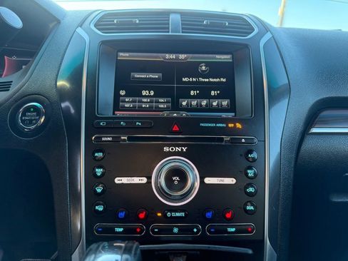 Used 2016 Ford Explorer Limited w/ Equipment Group 301A image 10