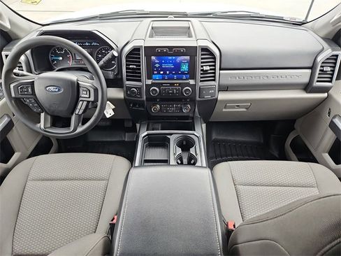 Used 2021 Ford F250 XLT w/ FX4 Off-Road Package image 15