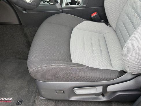 Certified 2025 Toyota 4Runner TRD Off-Road image 16