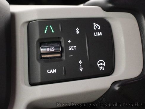 Used 2022 Land Rover Defender 110 X-Dynamic HSE AWD/4WD image 16