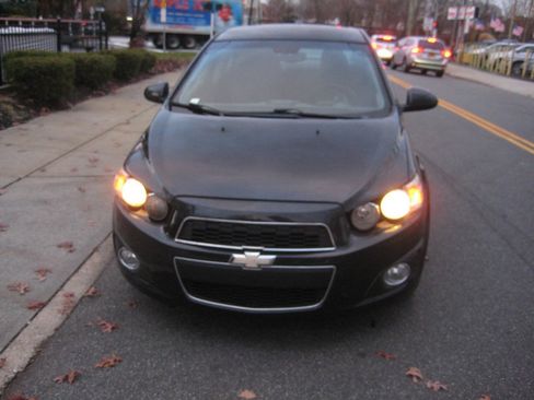 Used 2015 Chevrolet Sonic LT w/ Wheels and Fog Lamp Package FWD image 2