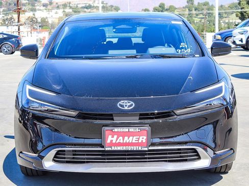 New 2026 Toyota Prius XSE image 2