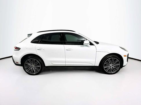 New 2026 Porsche Macan AWD/4WD image 8