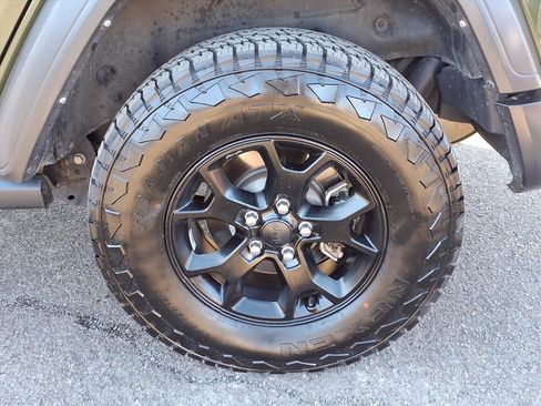 Used 2021 Jeep Wrangler Willys image 12