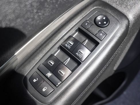 Certified 2018 Dodge Durango SXT RWD image 12