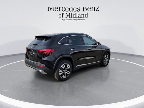New 2025 Mercedes-Benz GLA 250 image 8