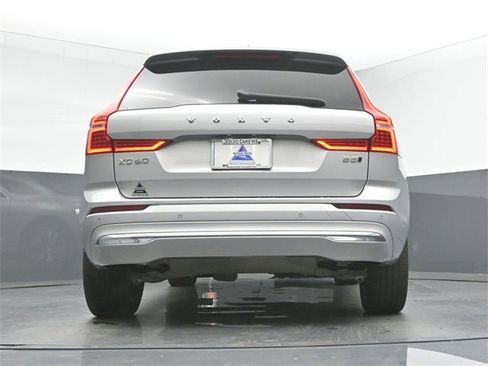 Used 2022 Volvo XC60 B5 Inscription w/ Advanced Package image 44