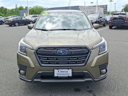 Used 2023 Subaru Forester Premium AWD/4WD image 5