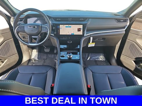 New 2026 Jeep Grand Cherokee Limited w/ Limited Altitude Package AWD/4WD image 9