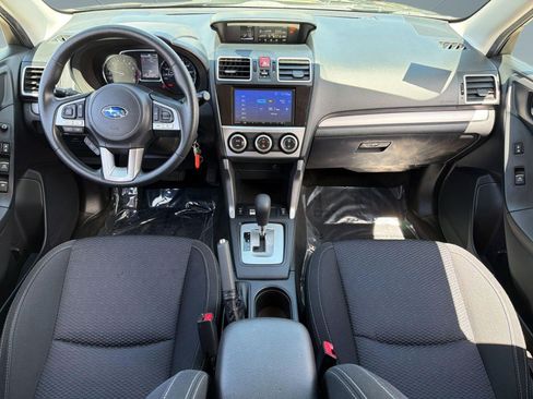 Used 2018 Subaru Forester 2.5i Premium AWD/4WD image 16