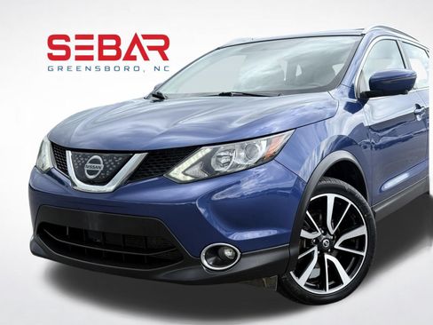 Used 2018 Nissan Rogue Sport SL AWD/4WD image 2