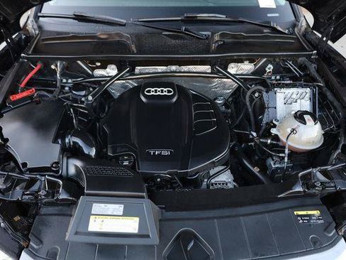 Used 2018 Audi Q5 2.0T Premium Plus w/ Premium Plus Package AWD/4WD image 12
