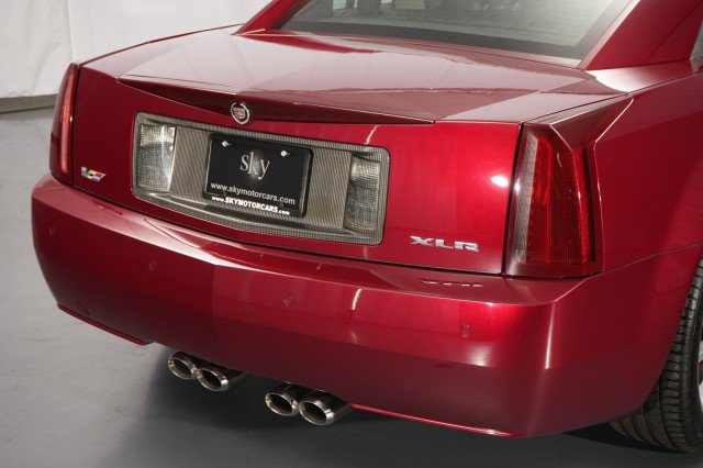 Used 2006 Cadillac XLR V RWD image 13