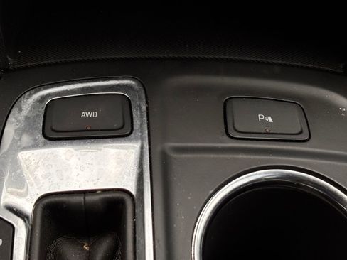 Used 2024 Chevrolet Equinox LT AWD/4WD image 19