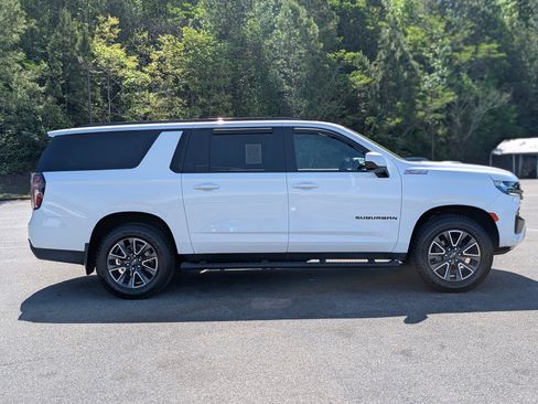 Used 2021 Chevrolet Suburban Z71 image 11