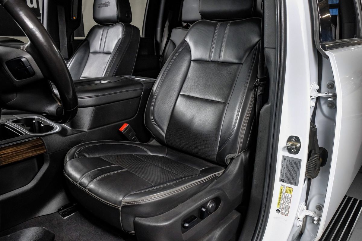 Used 2022 Chevrolet Silverado 3500 High Country w/ Safety Package II AWD/4WD image 28