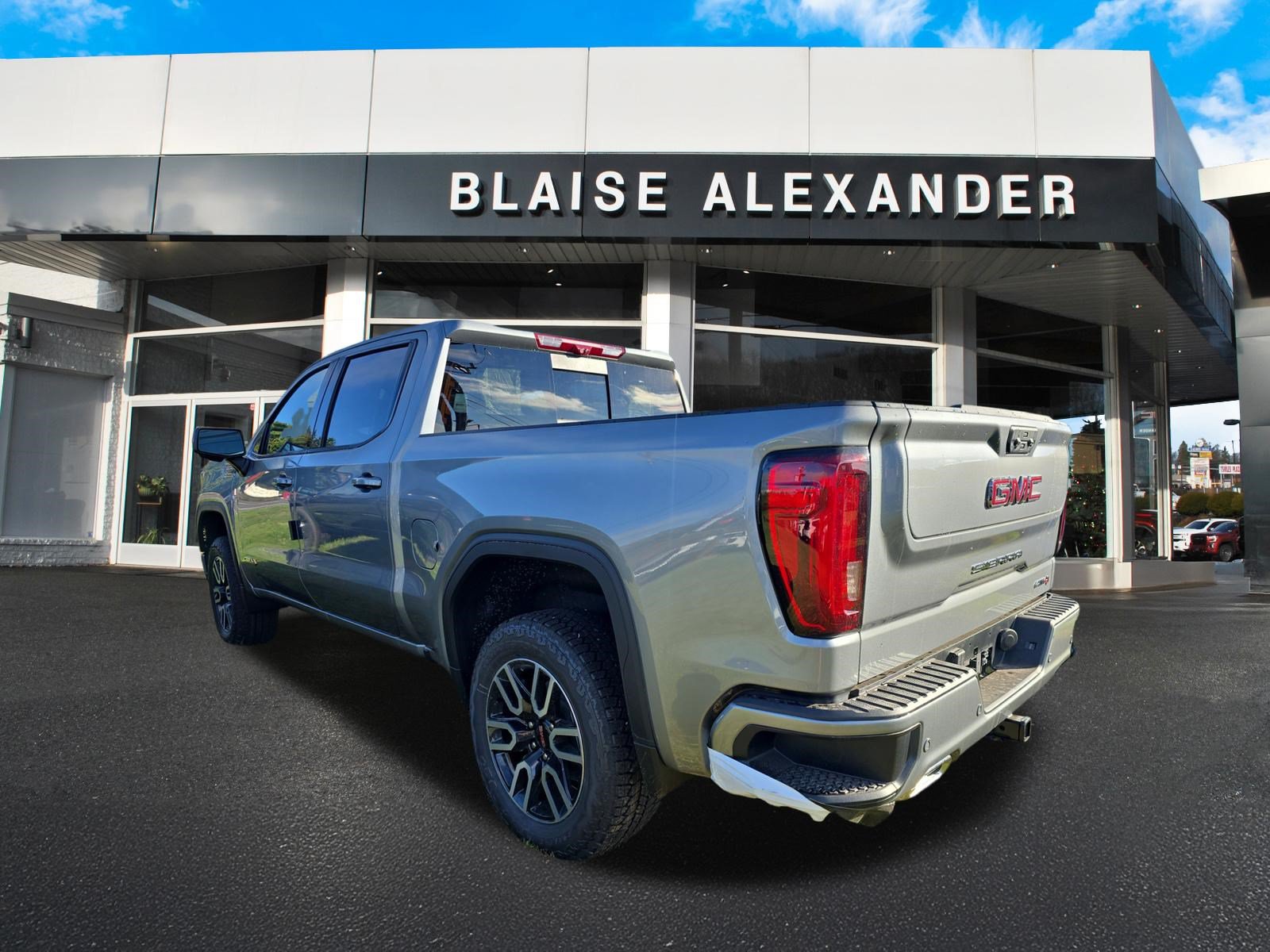 New 2026 GMC Sierra 1500 AT4 w/ AT4 Premium Package AWD/4WD image 7
