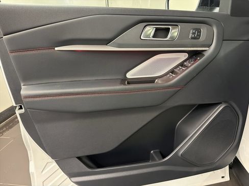 New 2026 Ford Explorer ST AWD/4WD image 28