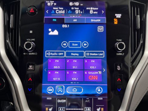 Used 2020 Subaru Outback Premium image 11