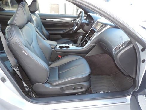 Used 2017 INFINITI Q60 w/ Premium Plus Package 3.0T image 17