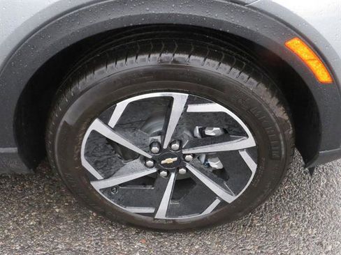 New 2026 Chevrolet Equinox EV LT image 10