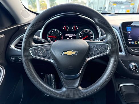 Used 2024 Chevrolet Malibu LT FWD image 14