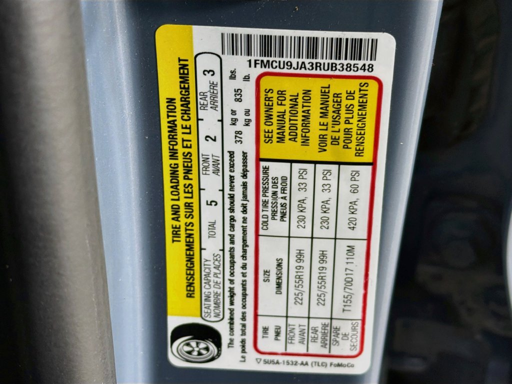 Certified 2024 Ford Escape Platinum AWD/4WD image 32