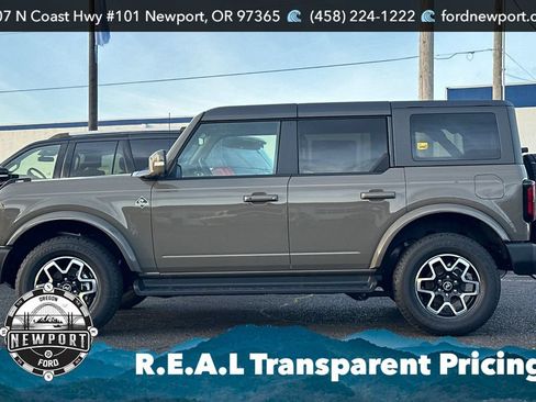 New 2025 Ford Bronco Outer Banks AWD/4WD image 7