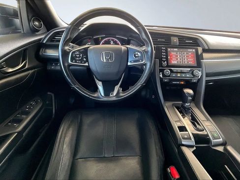 Used 2019 Honda Civic Sport Touring image 8