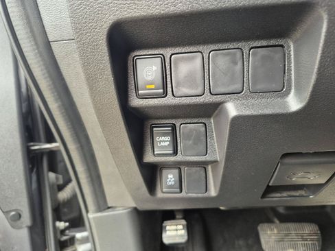Used 2024 Nissan Frontier Pro-X w/ Technology Package RWD image 6