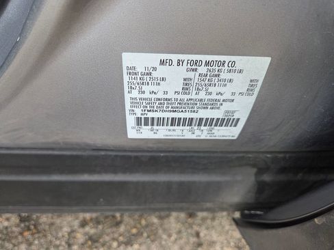 Used 2021 Ford Explorer XLT RWD image 33
