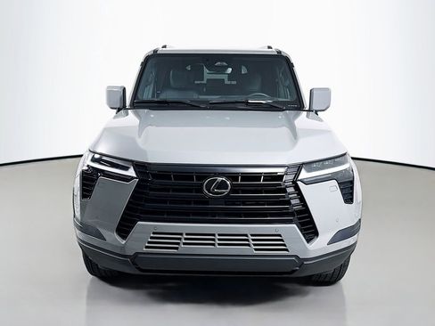 Certified 2025 Lexus GX 550 w/ Accessory Package (2T) AWD/4WD image 2