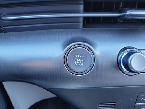 Certified 2025 Hyundai Kona Limited image 30