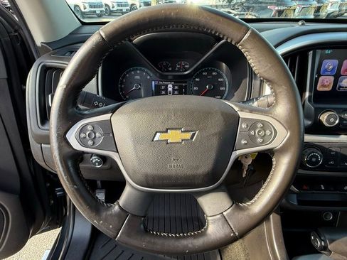 Used 2017 Chevrolet Colorado LT w/ LT Convenience Package image 16