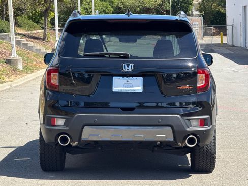 Certified 2024 Honda Passport TrailSport image 9