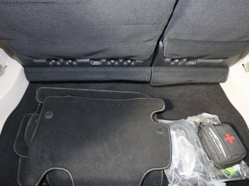 Used 2022 Chrysler Pacifica Limited image 19