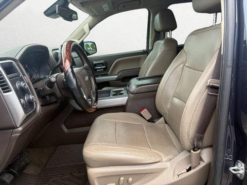 Used 2018 Chevrolet Silverado 1500 LTZ Z71 w/ Centennial Edition AWD/4WD image 8