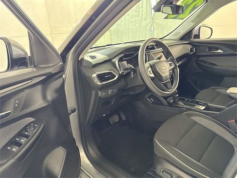 Used 2023 Chevrolet TrailBlazer LT image 27