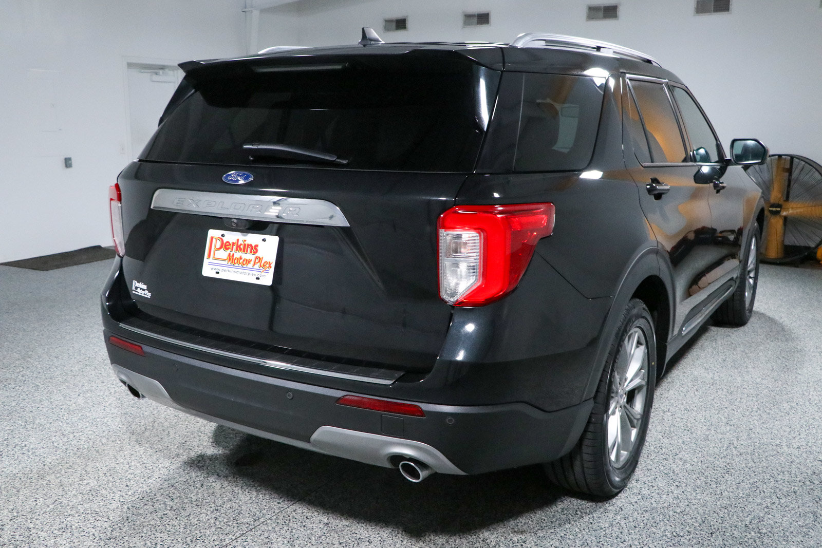 Used 2023 Ford Explorer Limited RWD image 7