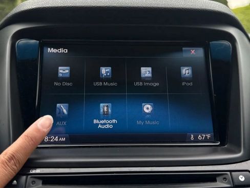 Used 2014 Hyundai Genesis 3.8 RWD image 27