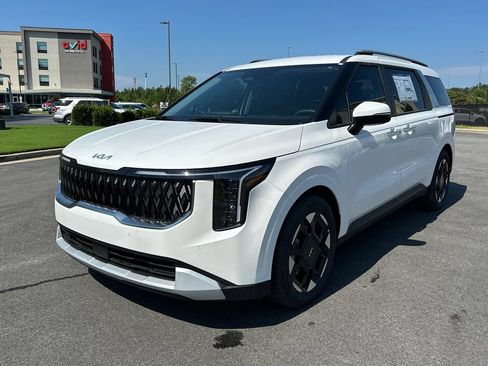 New 2027 Kia Carnival EX FWD image 3