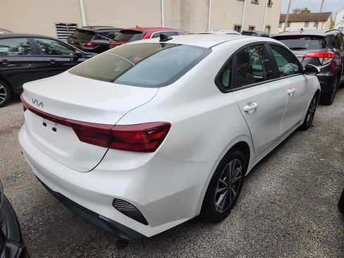 Used 2024 Kia Forte LXS image 6