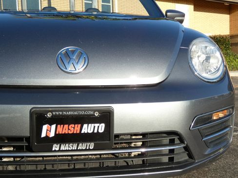 Used 2018 Volkswagen Beetle 2.0T S image 14