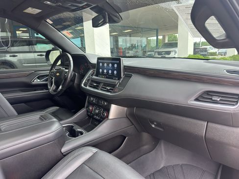 Used 2021 Chevrolet Tahoe LT w/ LT Signature Package AWD/4WD image 32