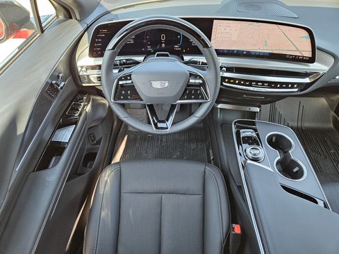 New 2025 Cadillac Lyriq Sport w/ LPO, Floor Liner Package RWD image 15