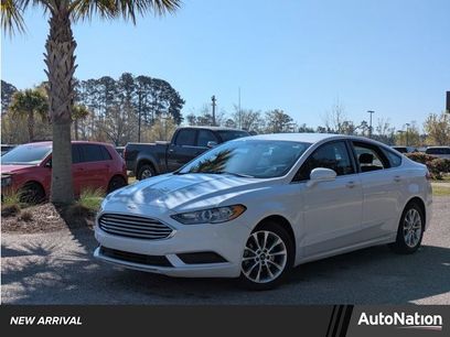 Used 2017 Ford Fusion SE w/ Fusion SE Winter Package
