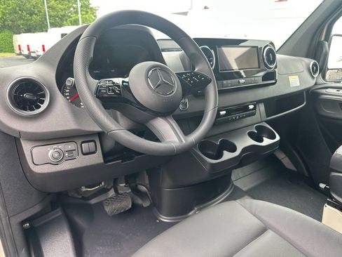 New 2026 Mercedes-Benz Sprinter 2500 image 22