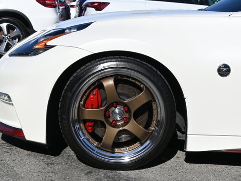 Used 2015 Nissan 370Z NISMO image 79